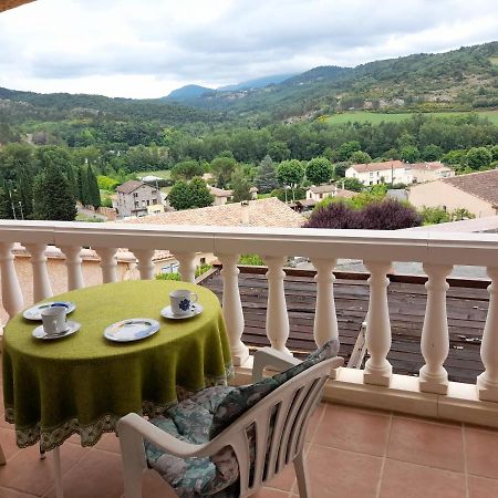 Bed and Breakfast Chez Bernard Et Rosina Esperaza Екстер'єр фото